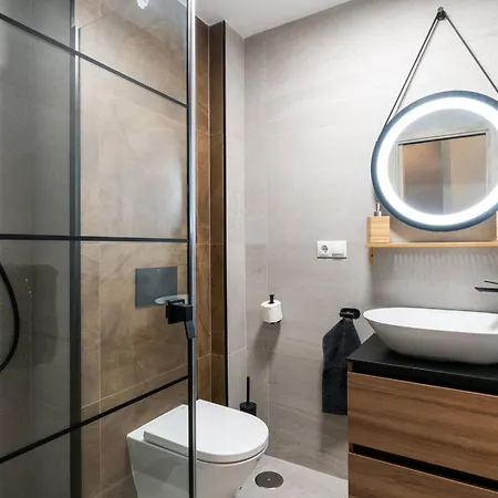 Cozy In 51 M² With Private Terrace Apartmán Sevilla